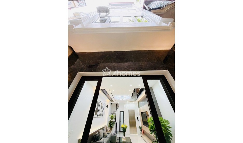 BÁN NHÀ PHỐ Ở THANH XUÂN 45m2, CÓ THANG MÁY GIÁ CỰC ỔN